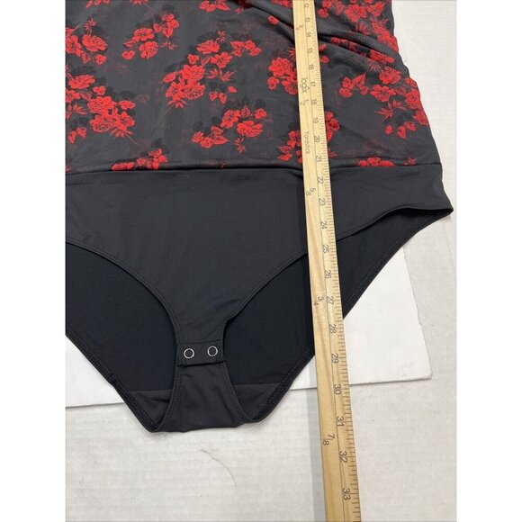 Tahari Bodysuit Women XL‎ Black Red Mesh Floral Roses Surplice Witchy Whisigoth - Picture 8 of 10